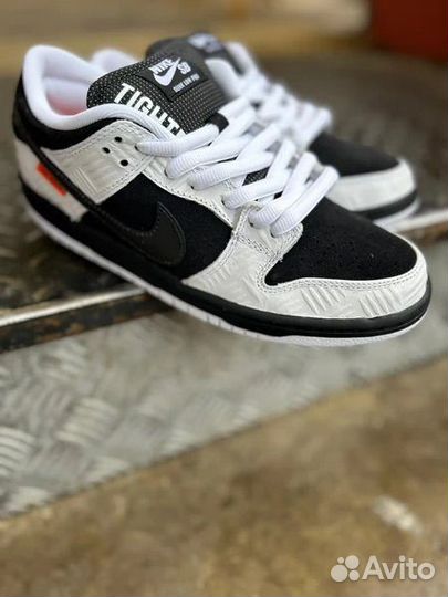 Tightbooth X Dunk Low SB