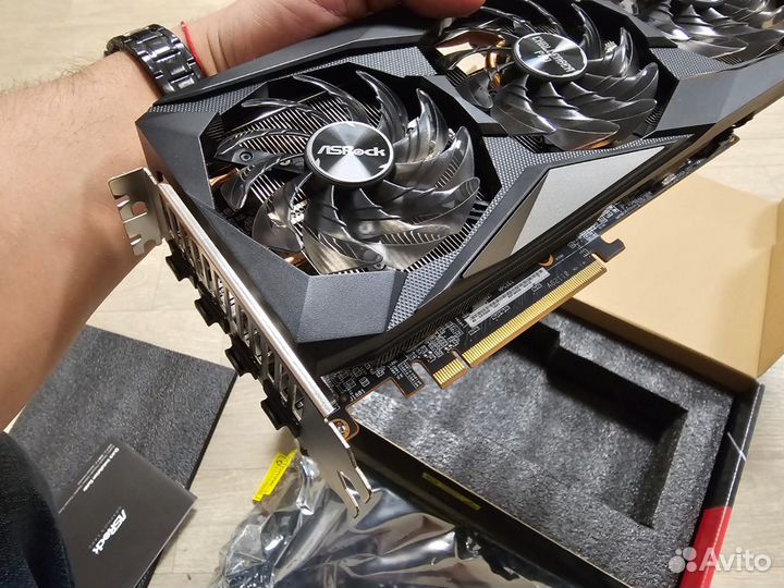 AMD Radeon RX 6750 XT ASRock Challenger Pro 12G