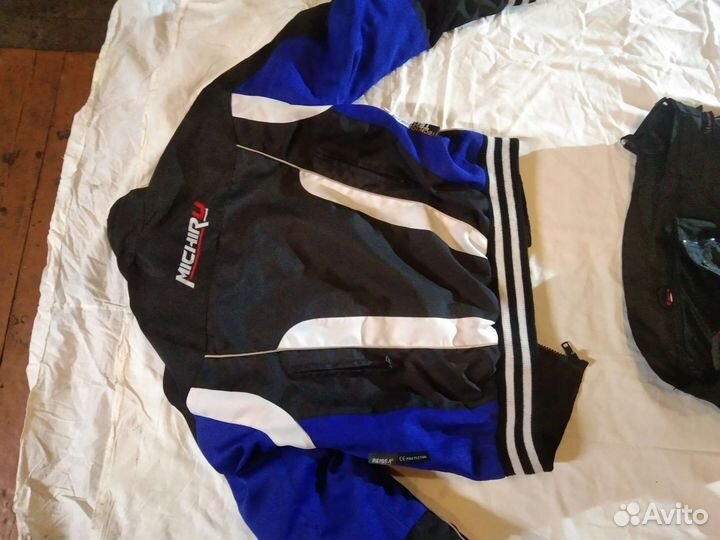 Мотокостюм