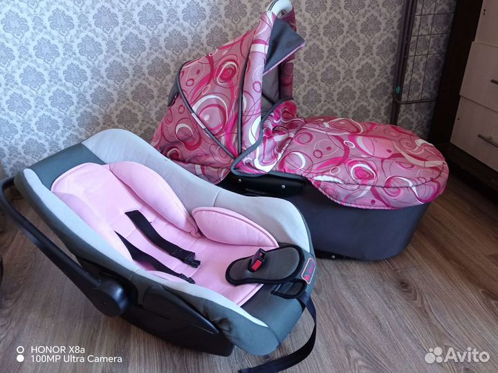 Продам коляску 3 в 1