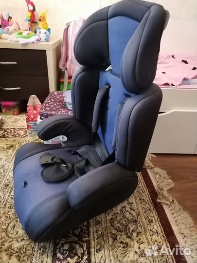 Детское автомобильное кресло
