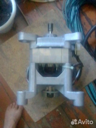 Двигататель стиральной машины