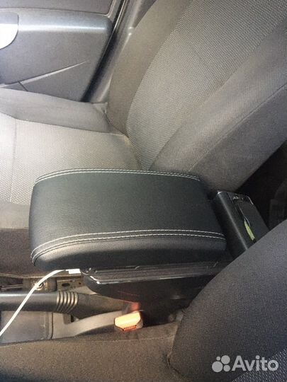 Подлокотник LADA largus Лада Ларгус