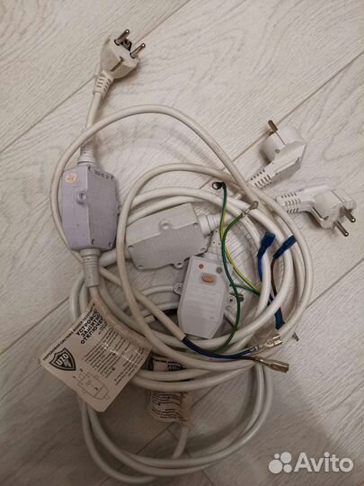 Узо с сетевой вилкой