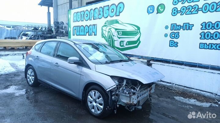 Обшивка стойки задняя левая Ford Focus 3 1931568