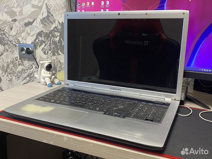 Ноутбук Samsung np R730