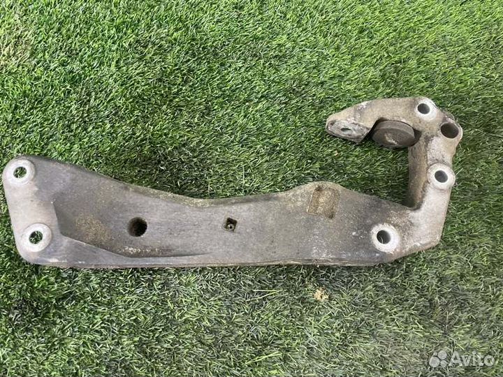 Кронштейн АКПП Bmw 5Gt F07 N57D30 2013