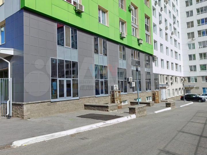 Офисное помещение с арендатором в новом ЖК