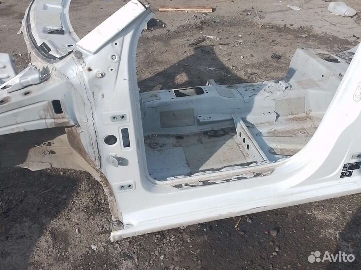 Volkswagen polo левая четверть салона