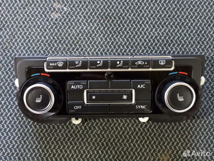 Блок управления климатом Tiguan 1
