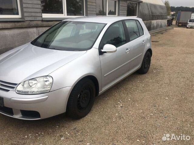 Volkswagen Golf 5 2005 г по запчастям