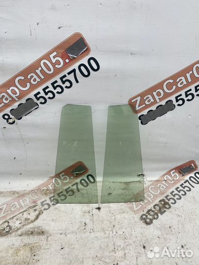 Toyota Land Cruiser 200 форточка