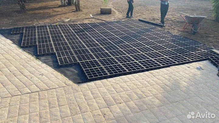 Укладка газона