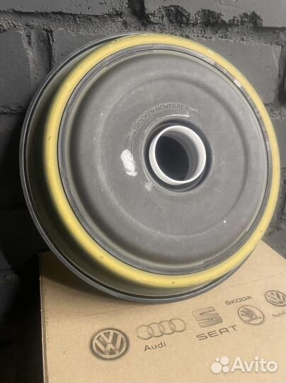 Сальник крышка DSG6 DQ250 Audi: Q3