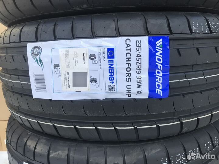 Windforce Catchfors UHP 235/45 R19 99W