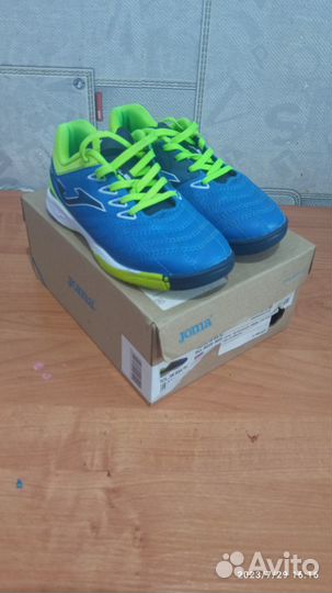 Продам кроссовки, они же футзалки для футбола