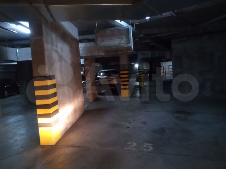 Машиноместо, 18 м²