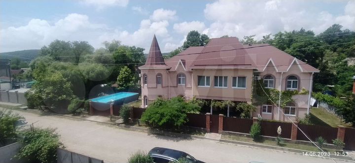 Комната 20 м² в 6-к., 1/2 эт.