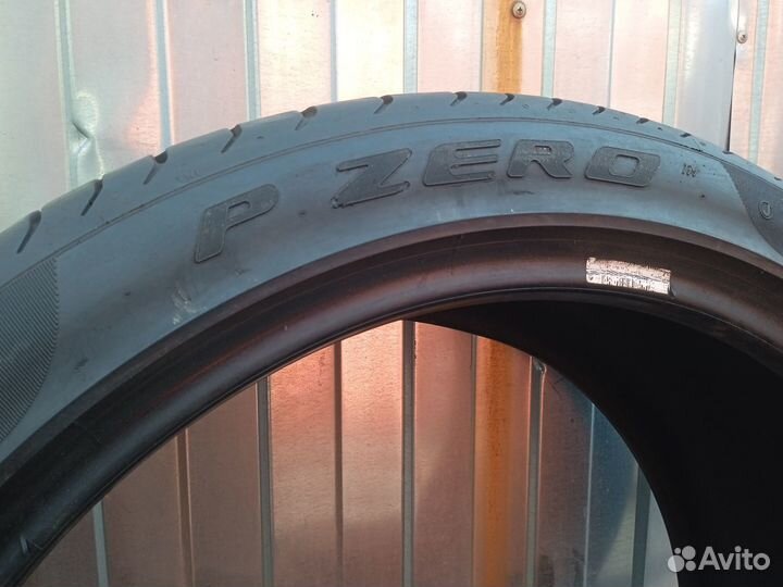 Pirelli P Zero 245/40 R19