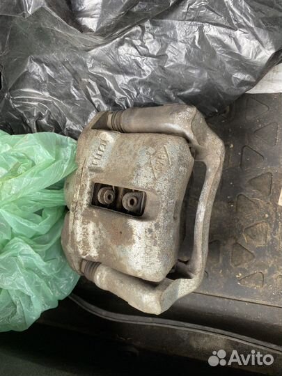 Суппорт рено логан Renaulut Logan