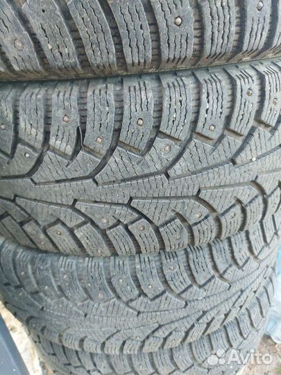 Nokian Tyres Hakkapeliitta 9 235/65 R17