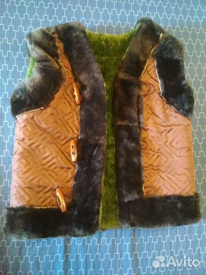 Меховой жилет