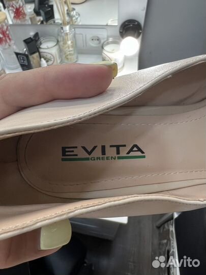 Туфли на каблуке