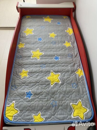 Детская кровать машина с матрасом