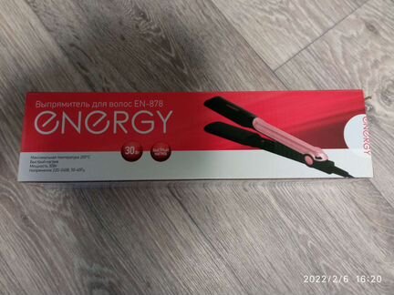 Выпрямитель для волос новый