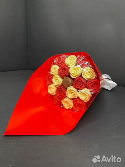 Букет - 19 Шоколадных Роз