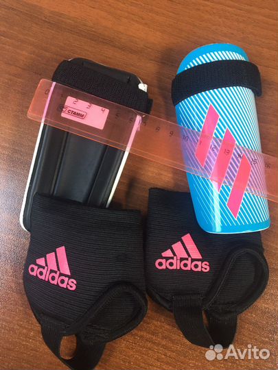 Щитки футбольные детские