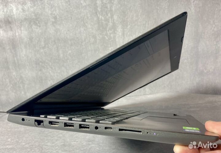 Lenovo 15