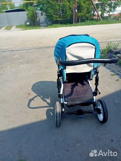Прогулочная коляска