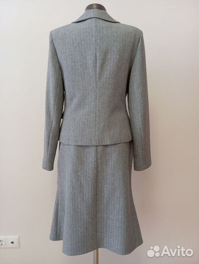 Костюм офисный женский 46