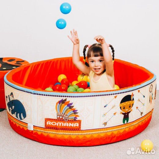 Сухой бассейн с шариками