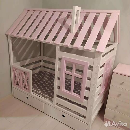 Кровать-домик