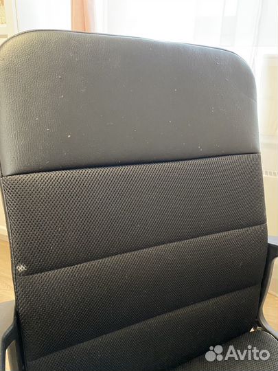 Компьютерный стул IKEA fingal