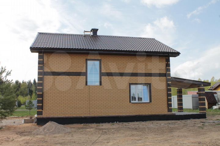 Коттедж 141,2 м² на участке 10 сот.