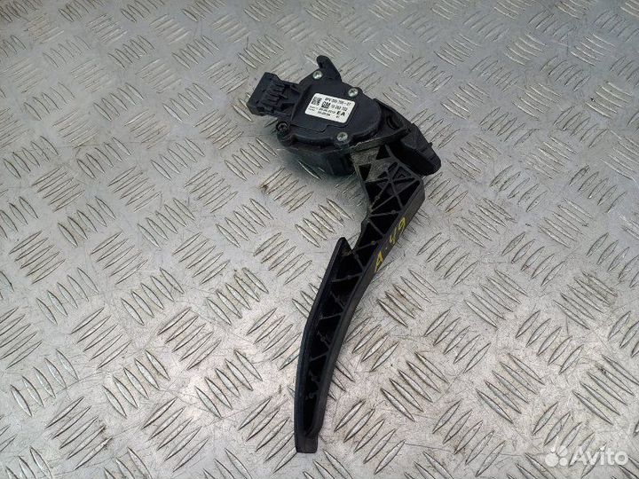 Педаль газа Chevrolet Cruze 1 1.8 F18D4 141Л.С