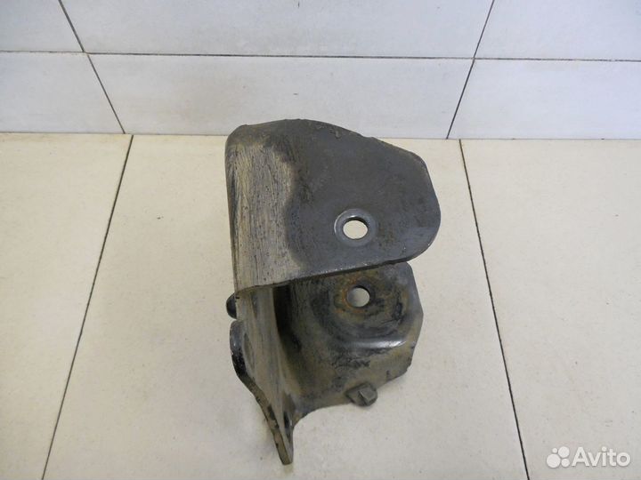 Кронштейн задней балки Almera (G15) 2013