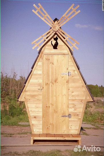 Дачный туалет деревянный с установкой RCI