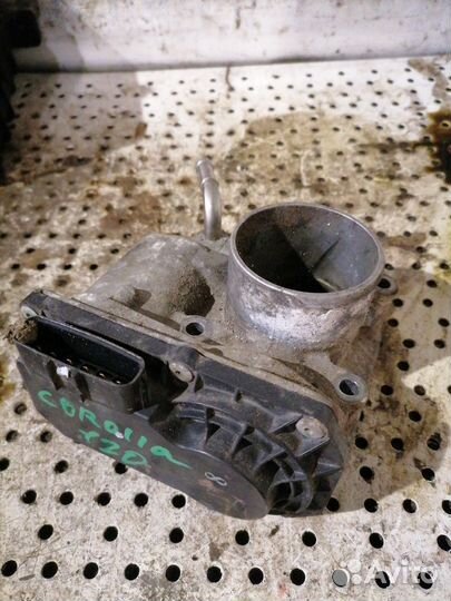 Заслонка дроссельная Toyota Corolla