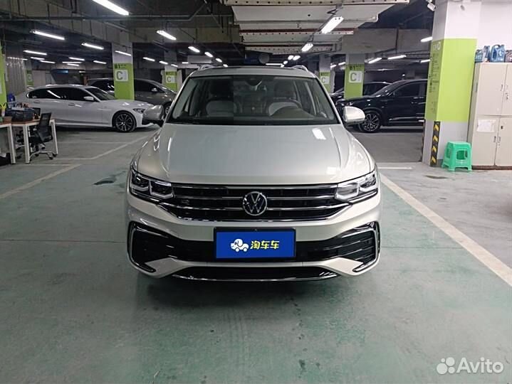 Volkswagen Tiguan 2.0 AMT, 2021, 17 600 км