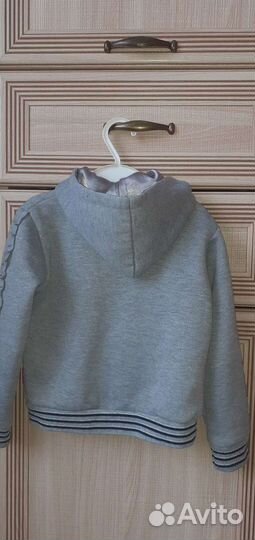 Толстовка с капюшоном