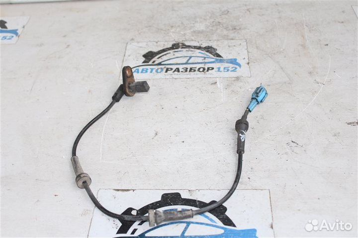 Датчик абс задний левый Nissan X-Trail NT30 QR20DE