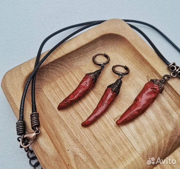 Украшения в меди. Серьги,подвески,броши, браслеты