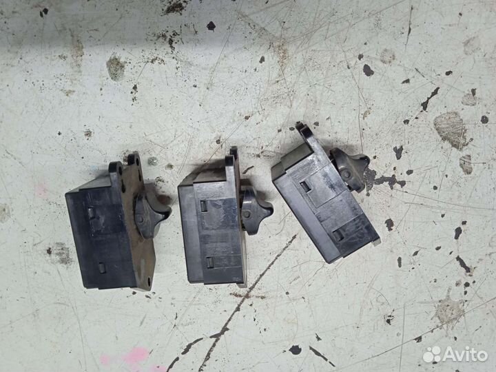 Кнопка стеклоподъёмника Nissan Sunny Ниссан Санни