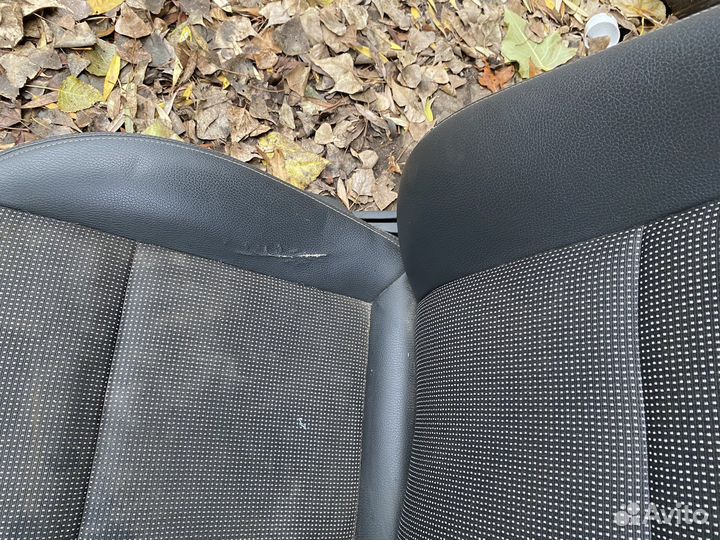 Сиденья на opel astra h хэтч с подлокотником