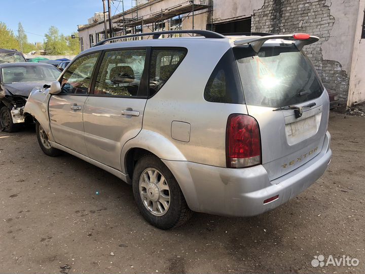 В разборе SsangYong Rexton 2.3 4WD AT 150л.с