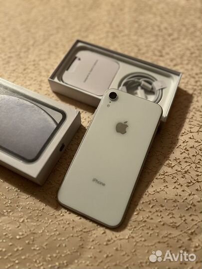 iPhone Xr, 128 ГБ